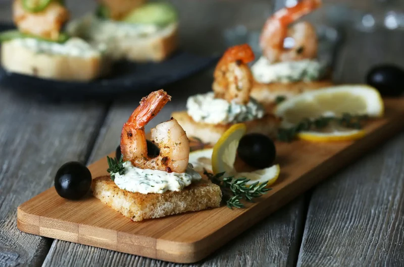 Grilled Shrimp And Spinach Dip Crostini